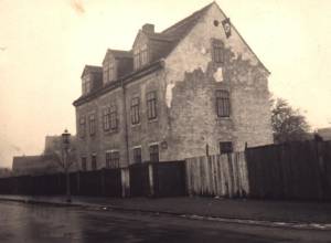 1933 war das Haus stark verfallen