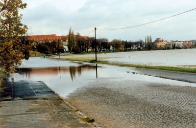 1998 11 elbehochwasser boecklinstr4