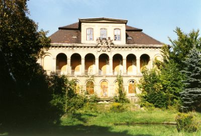 1998 schloss