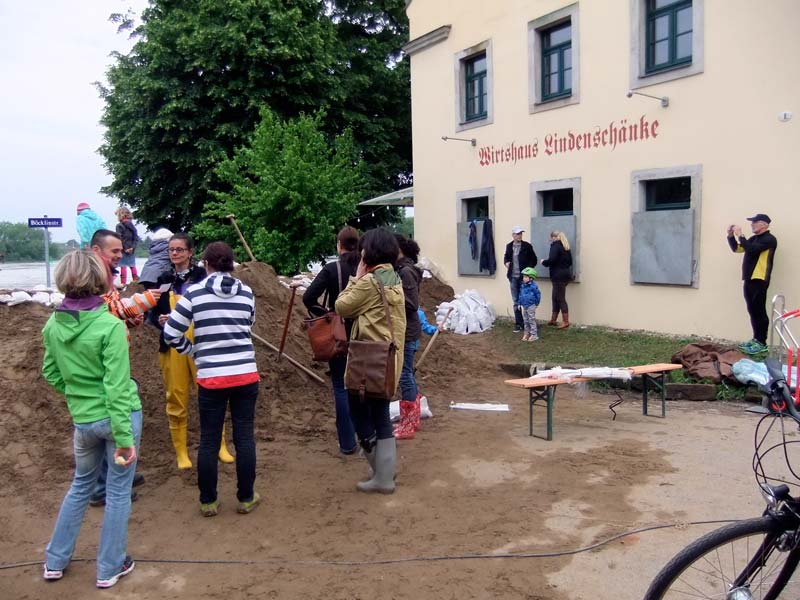 Positive Stimmung an der Lindenschänke in Altmickten