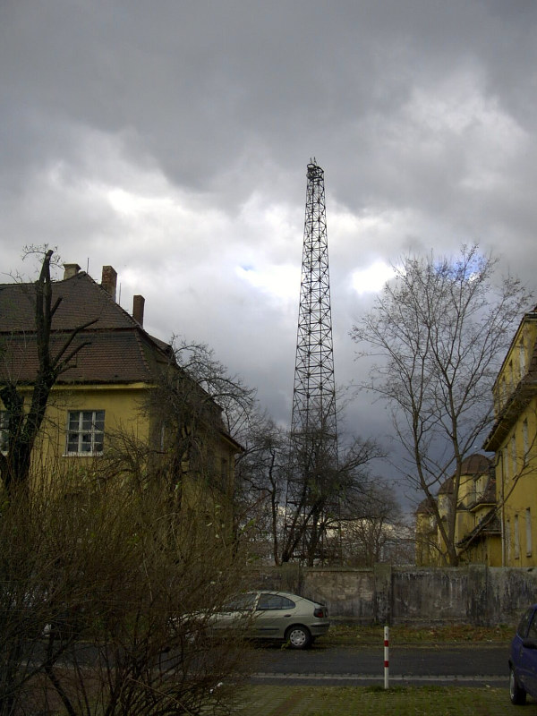 Der Funkturm wurde am 6.05.2003 demontiert (Foto: F. Philipp)