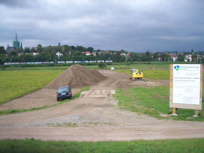 Baustelle an der Elbe unterhalb der Kläranlage (Foto: F. Philipp)