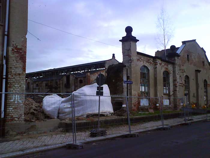 Abrissarbeiten im Straßenbahnhof Mickten - F.-Lehmann-Straße (Foto: F. Philipp)