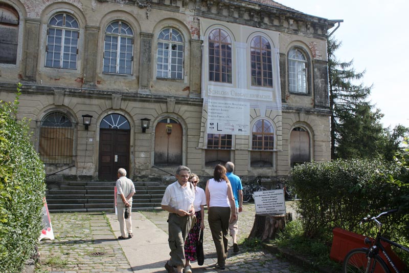 Reger Andrang am Schloss Übigau