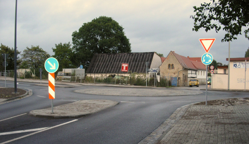 Kreisverkehr Sternstraße./Scharfenberger Str. (© F. Philipp)