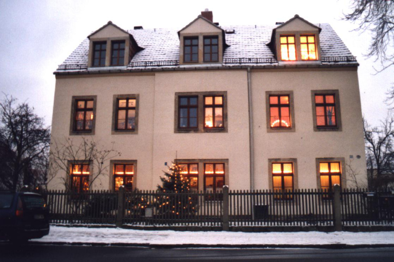 Winter 2001 - Das Haus in neuem Glanz (Foto: Familie Braun)