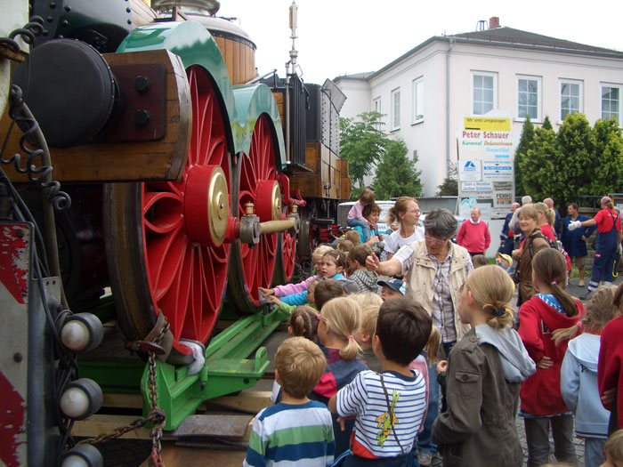 Die Kinder sind begeistert (Foto: F. Philipp)